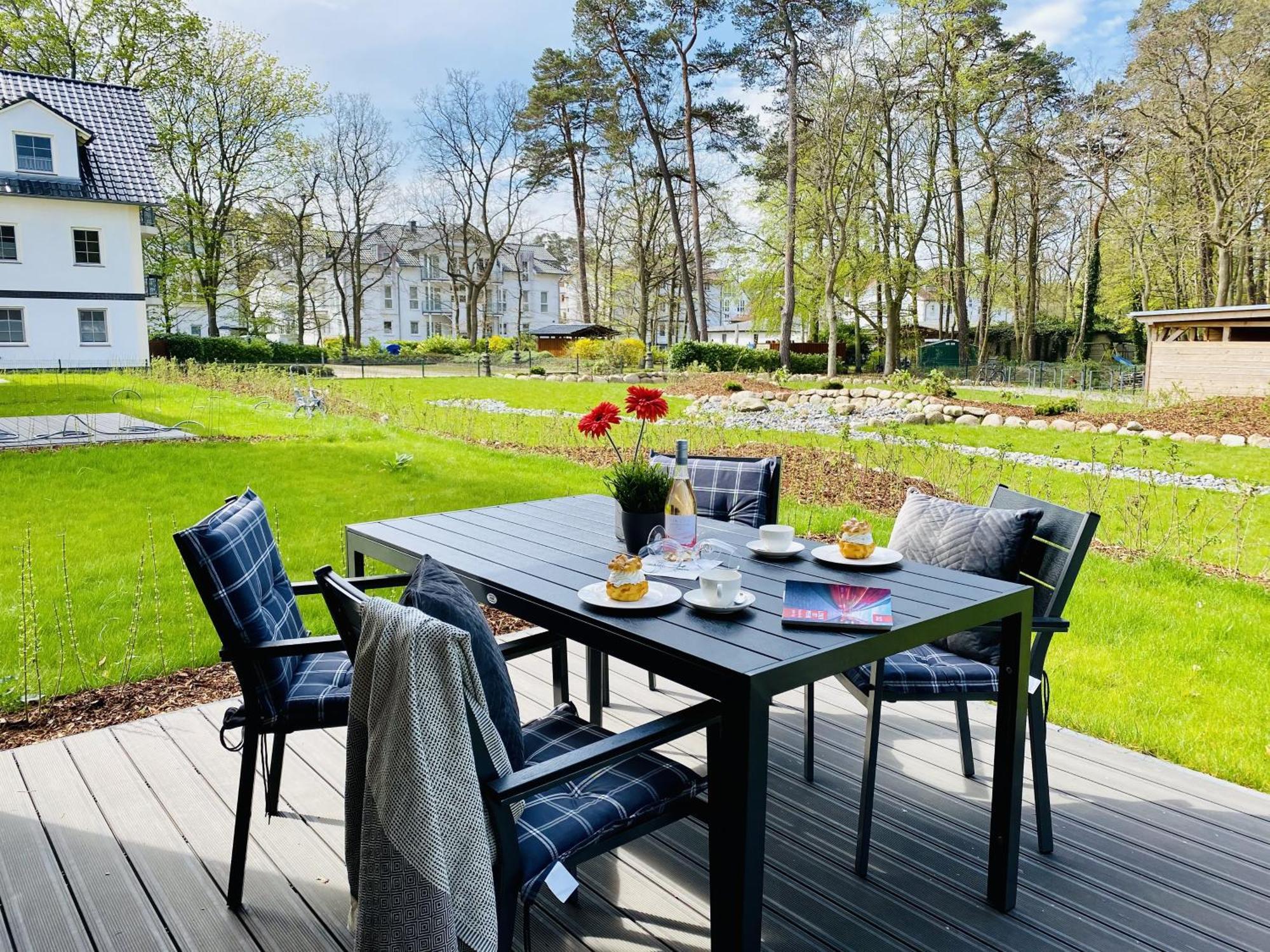 Ferienwohnung Auszeit In Den Parkvillen Carlota Und Candela Baabe Bagian luar foto