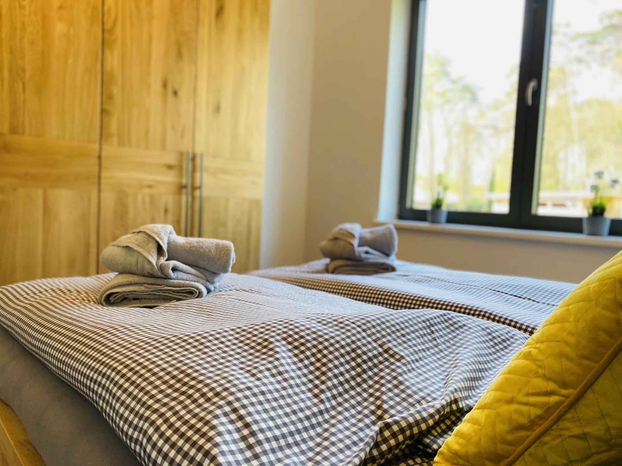 Ferienwohnung Auszeit In Den Parkvillen Carlota Und Candela Baabe Bagian luar foto
